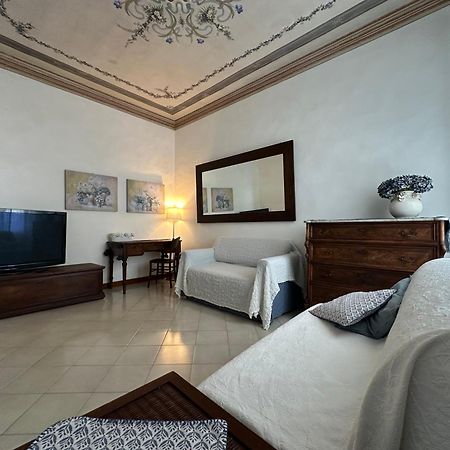 Villetta Stile Liberty A Marina Di Pisa Exterior photo
